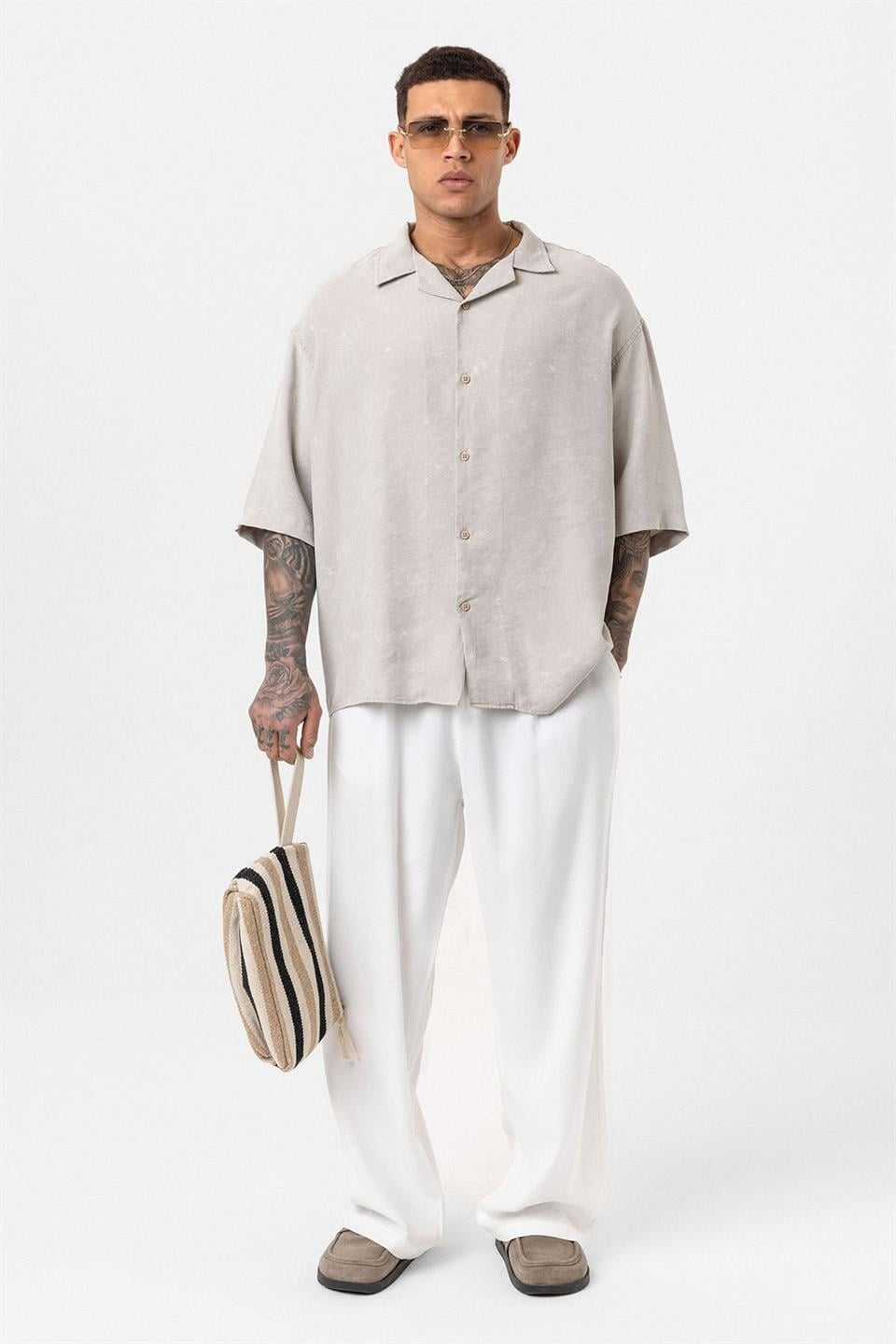 Oversized Short-Sleeve Shirt (Machine Washable)