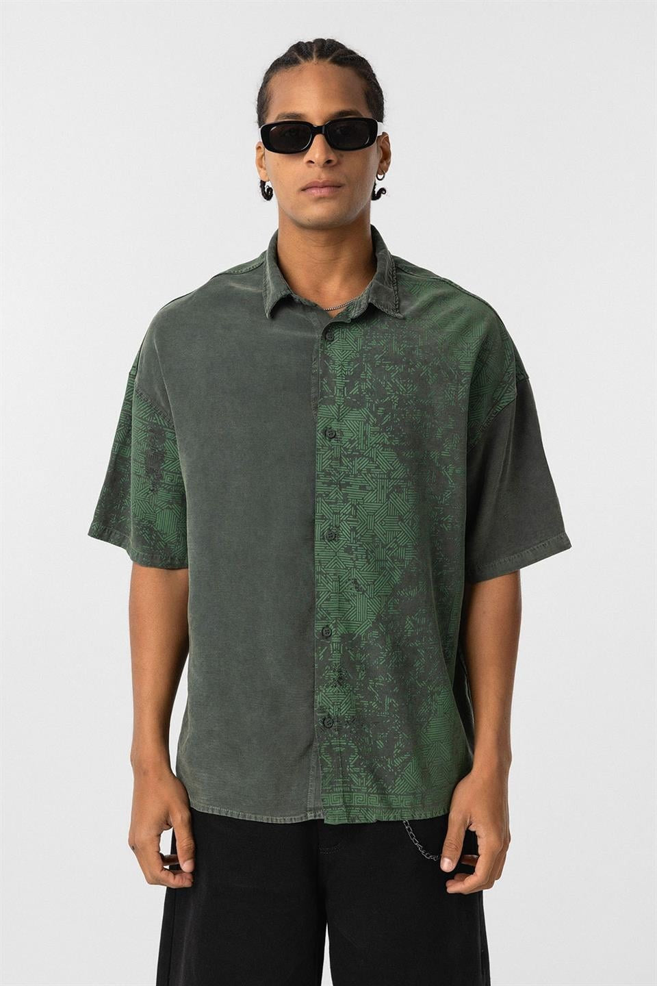 Oversized Short-Sleeve Tensel Shirt with a Washed Look