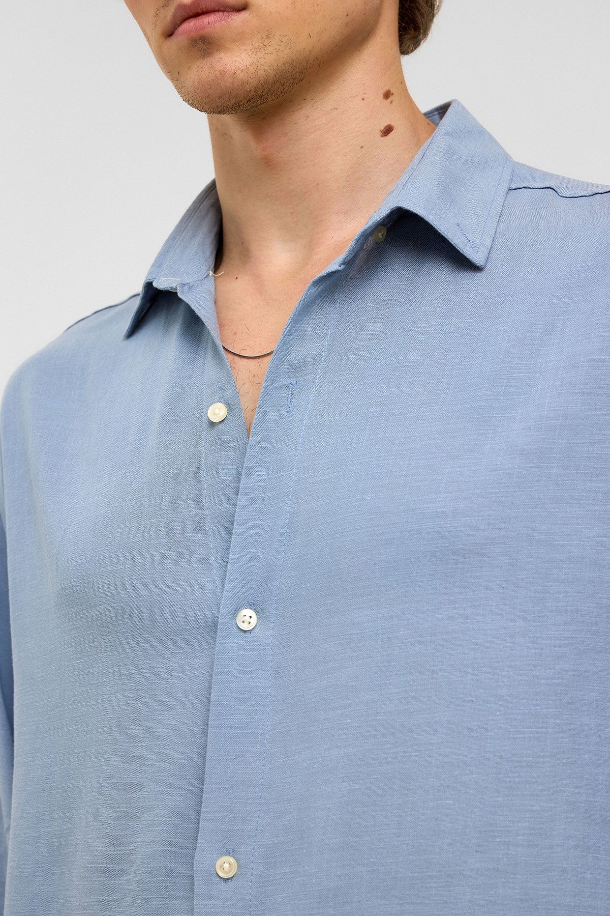 Oversized Long-Sleeved Linen Shirt