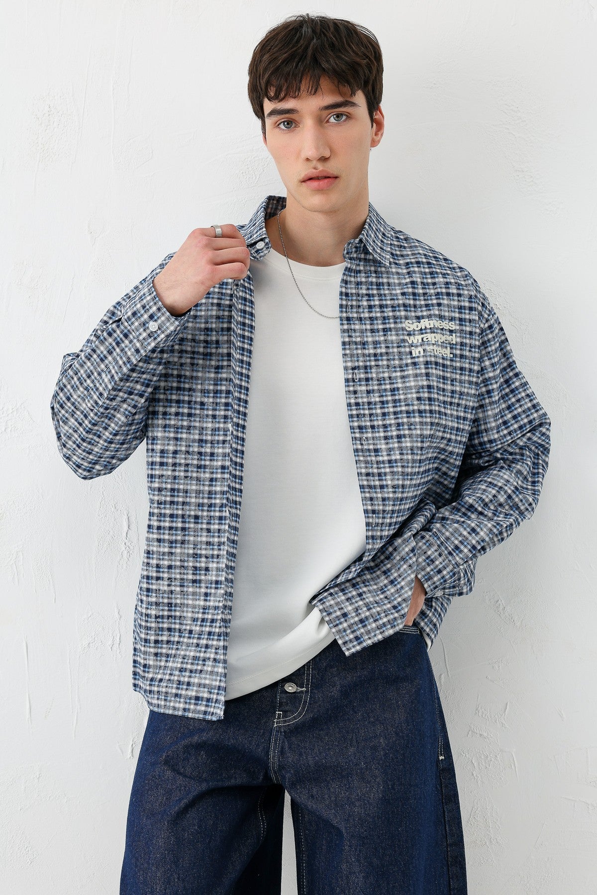 Long-Sleeved Checkered Shirt