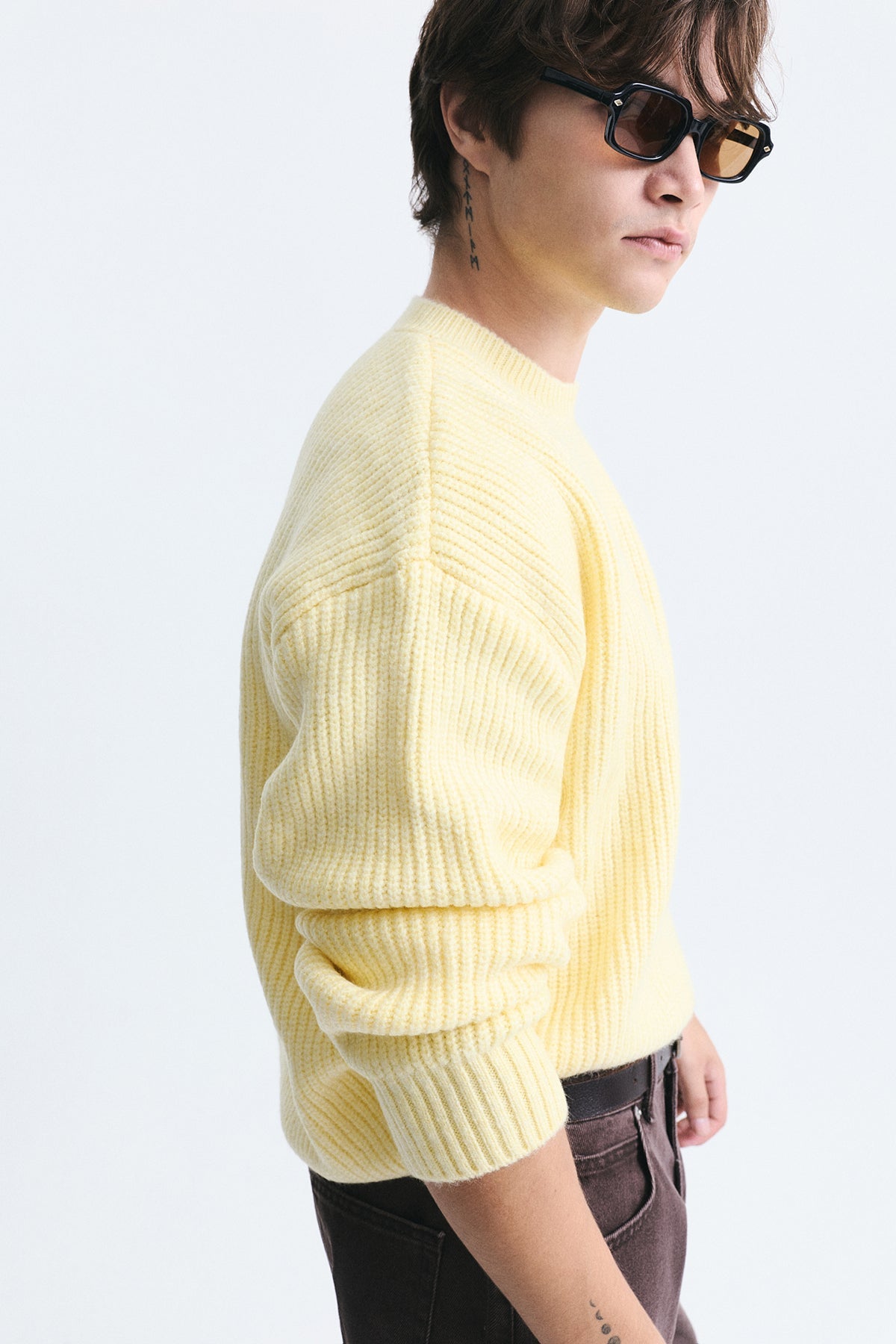 Oversized Ribbed Knit Sweater