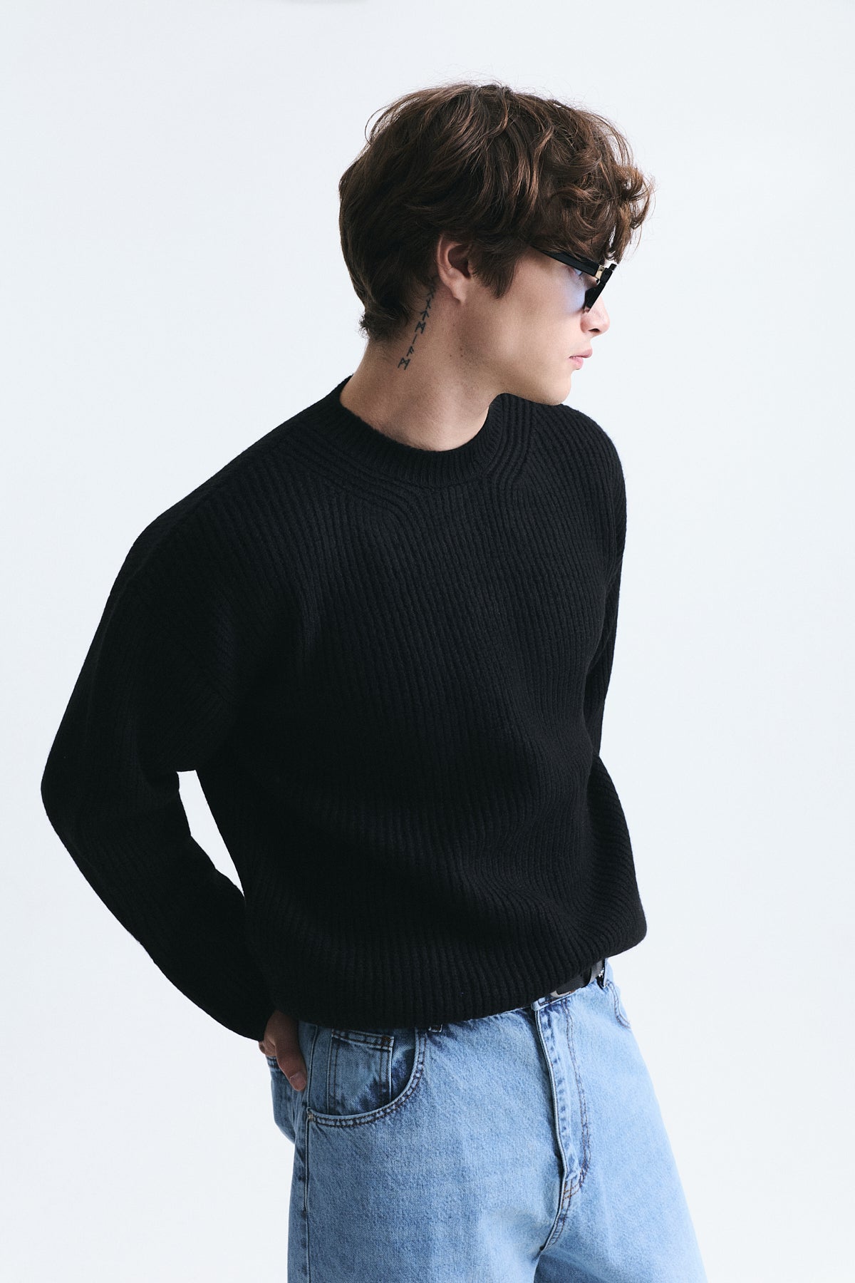 Oversized Ribbed Knit Sweater