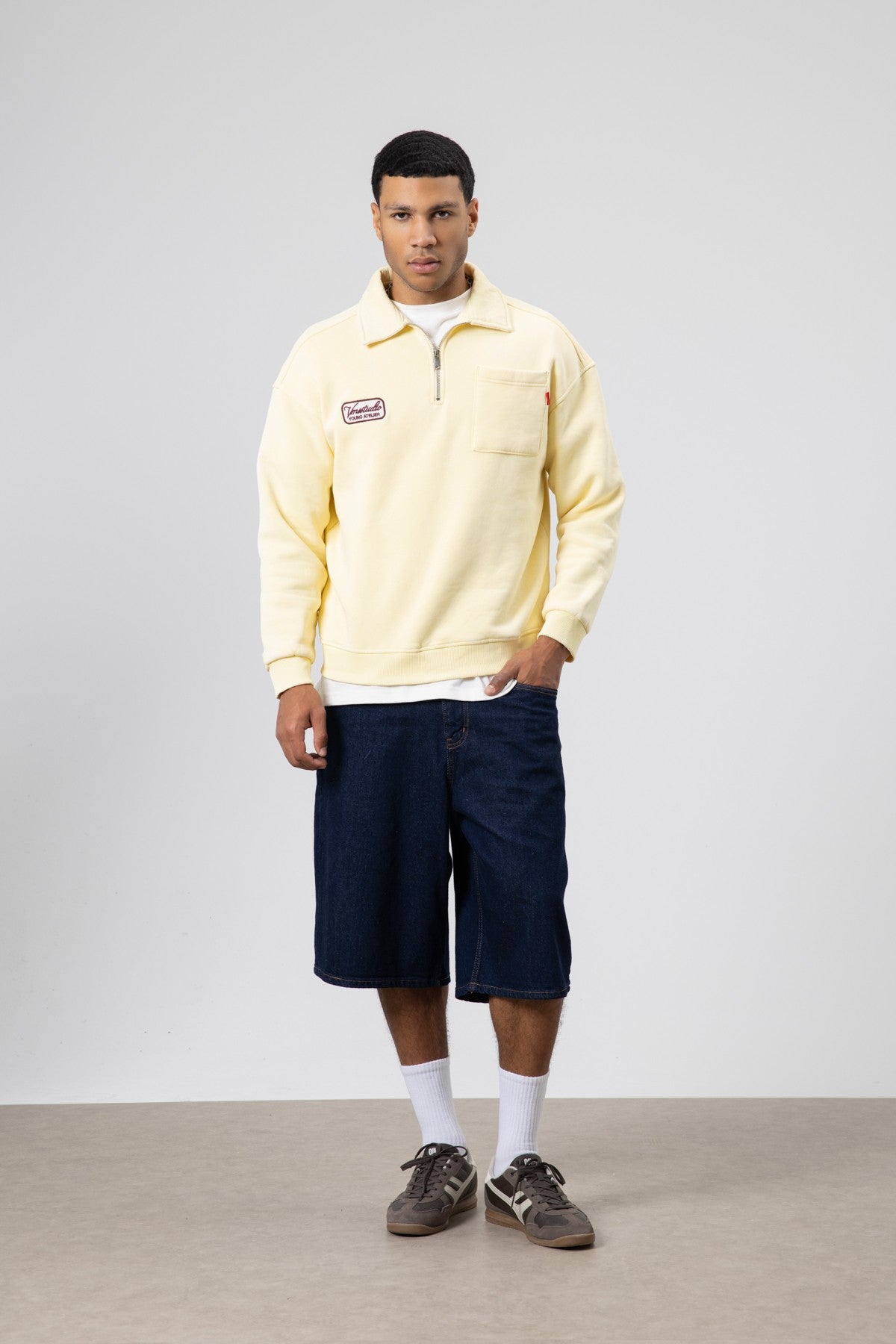 Oversized Printed Sweatshirt with a Collar and Zipper