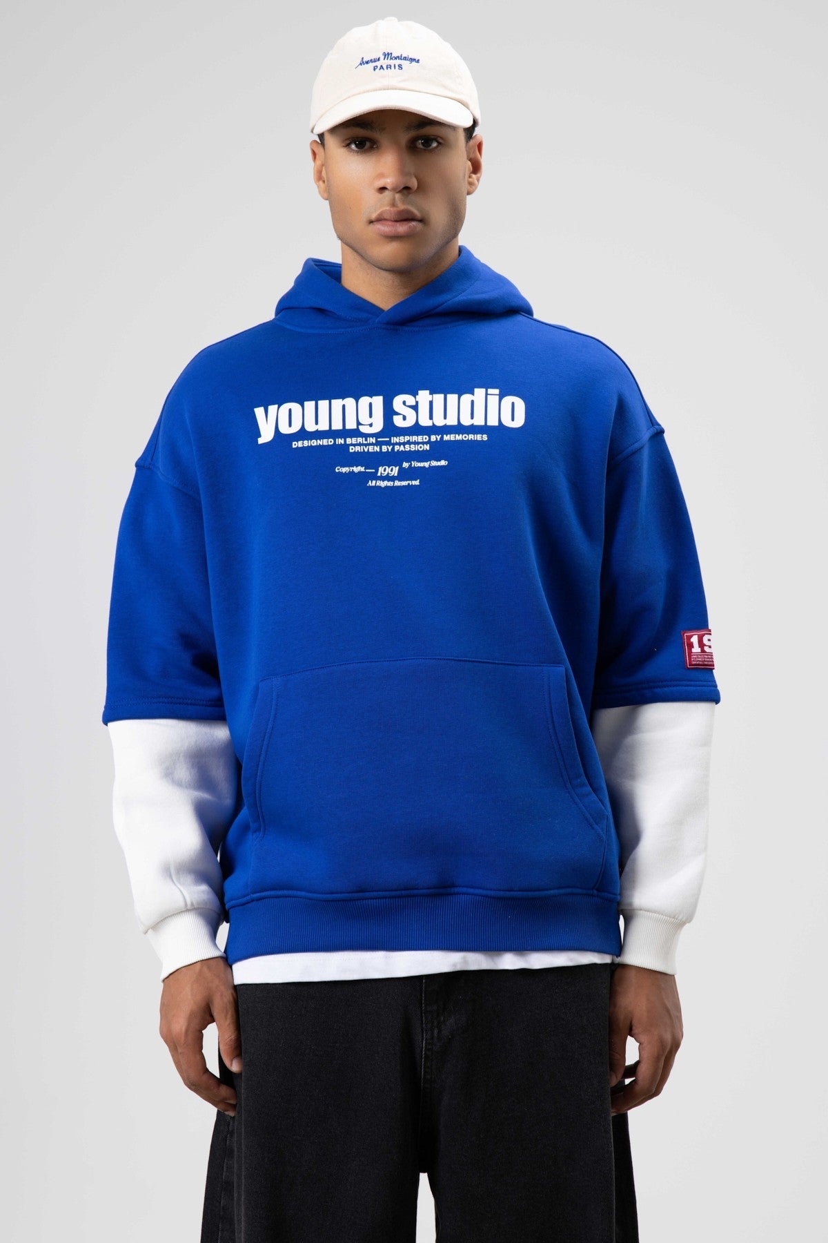 Oversized Printed Hooded Sweatshirt in Saks
