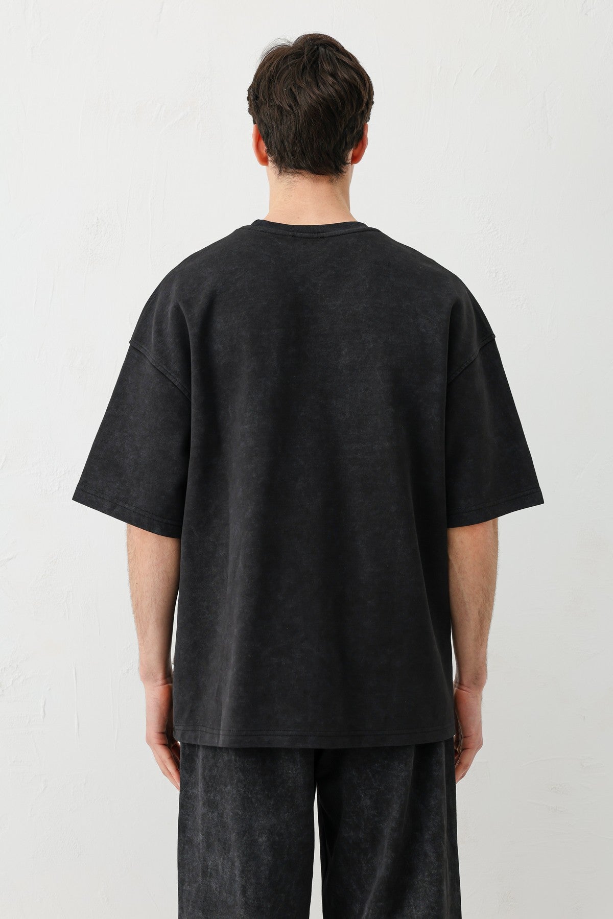 Short-Sleeved, Washed Oversized T-Shirt