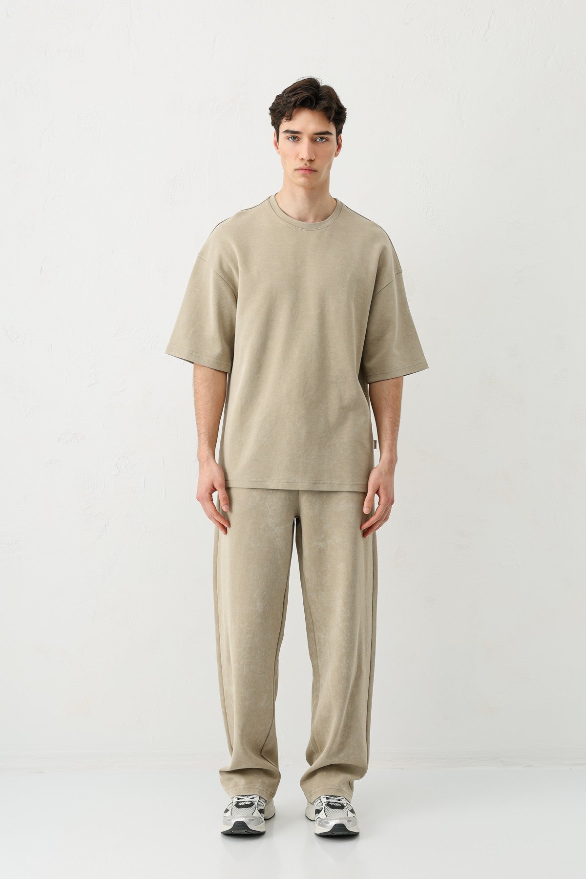 Short-Sleeved, Washed Oversized T-Shirt