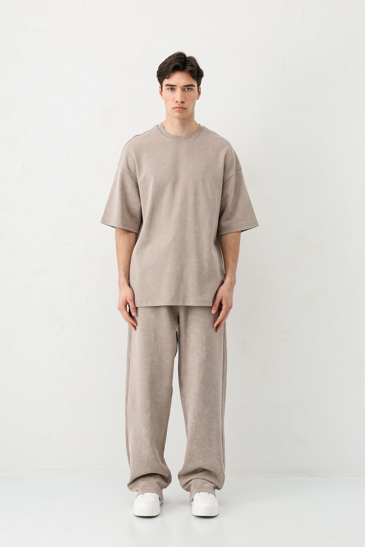 Short-Sleeved, Washed Oversized T-Shirt