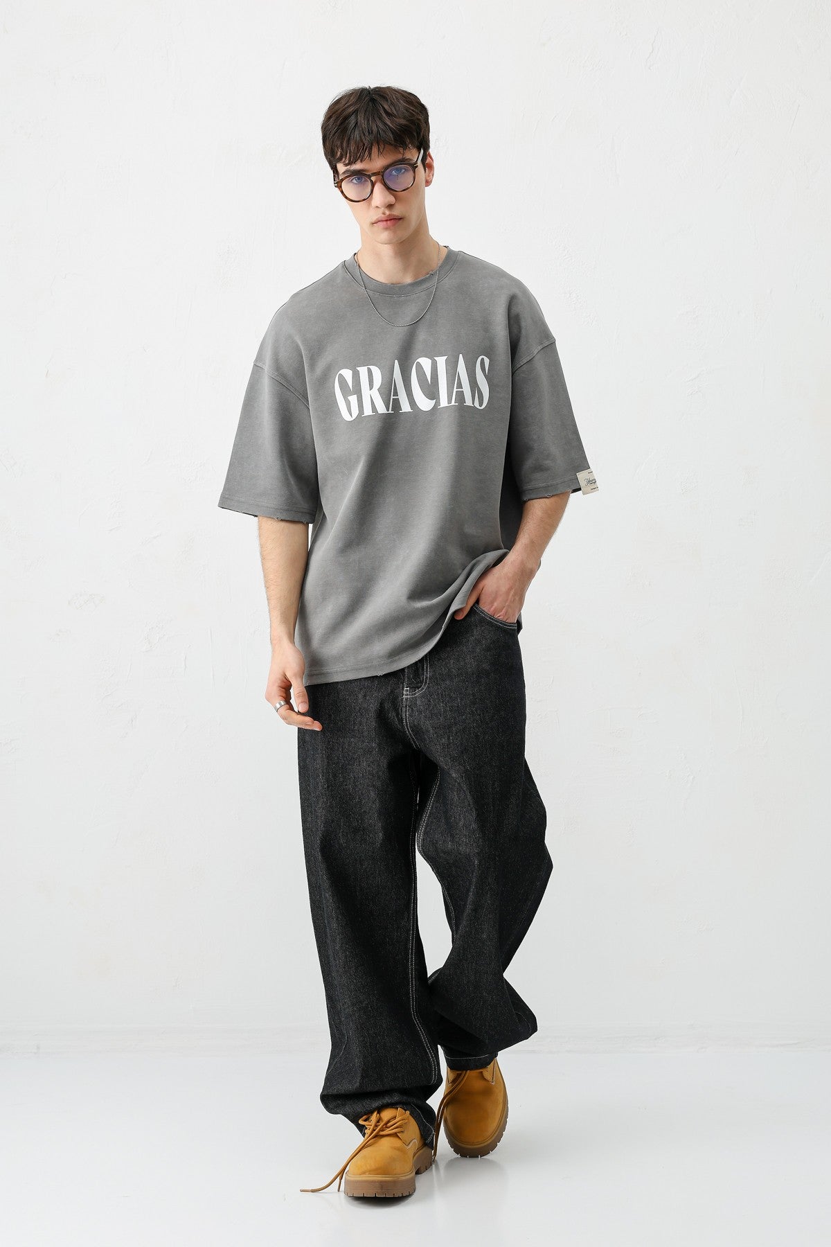 Oversized "Gracias" Printed T-Shirt