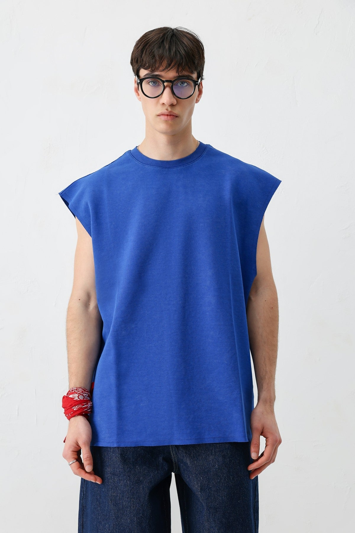 Basic Sleeveless T-Shirt
