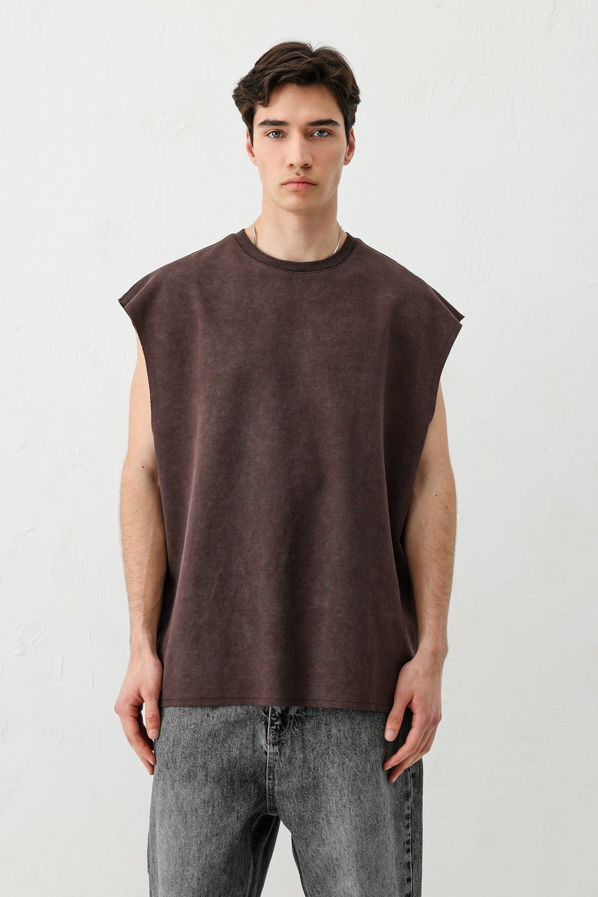 Basic Sleeveless T-Shirt