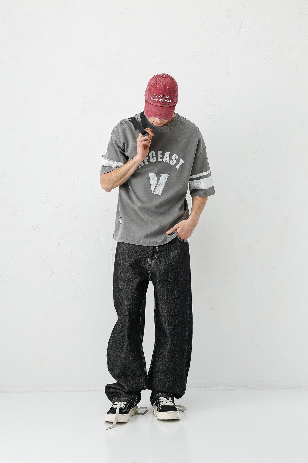 Oversized T-Shirt with V-Print and Sleeve Details
