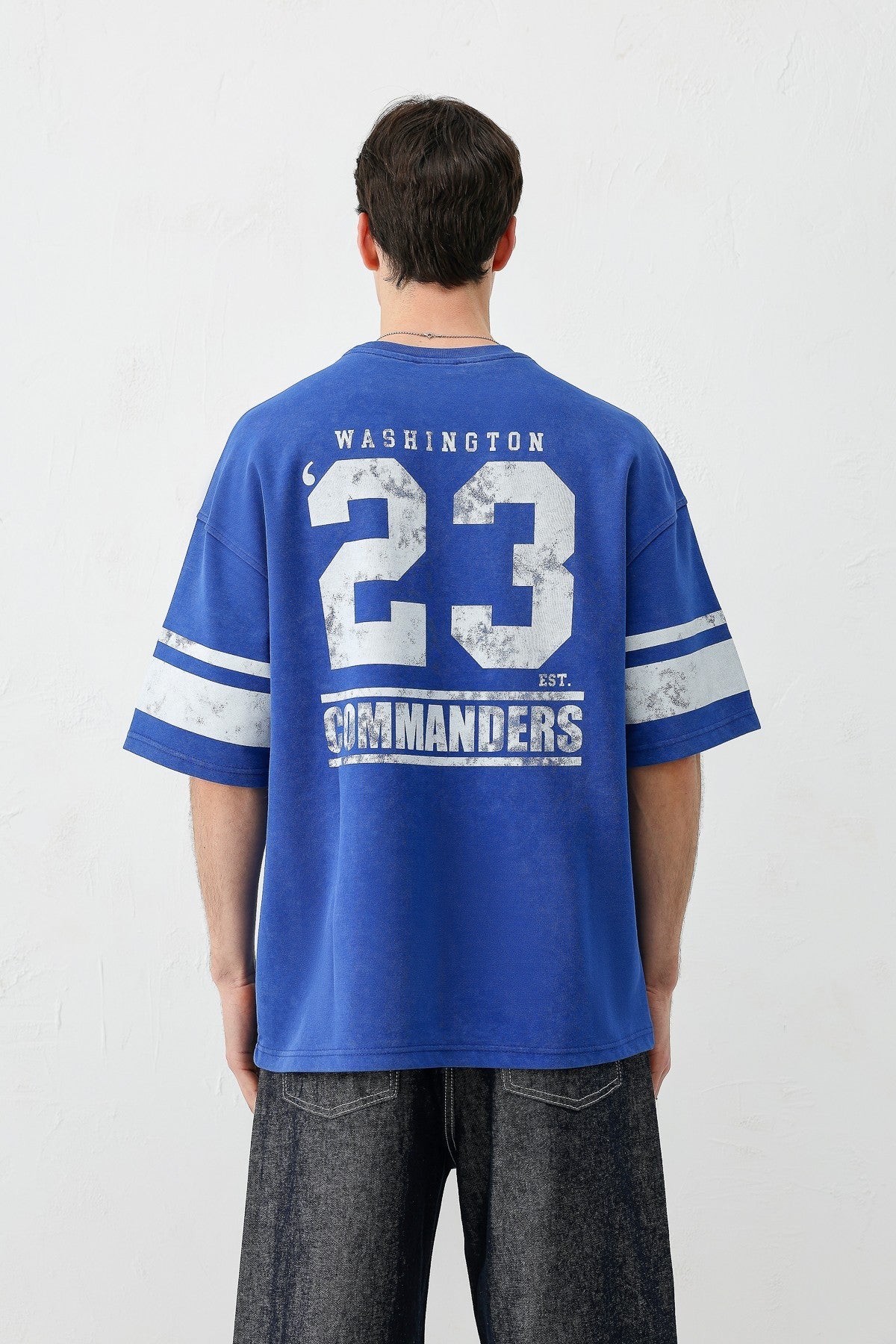 Oversized T-Shirt with V-Print and Sleeve Details