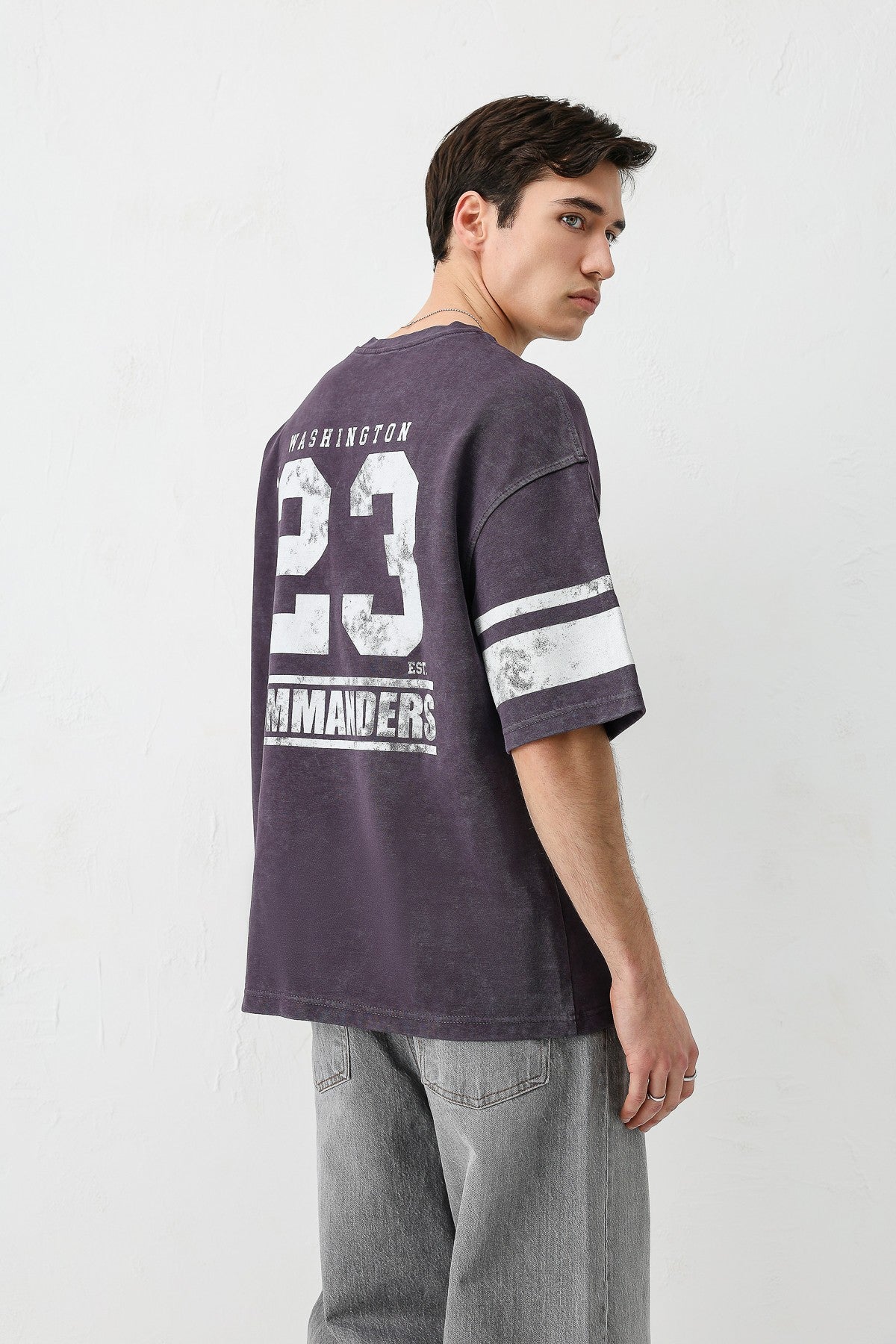 Oversized T-Shirt with V-Print and Sleeve Details