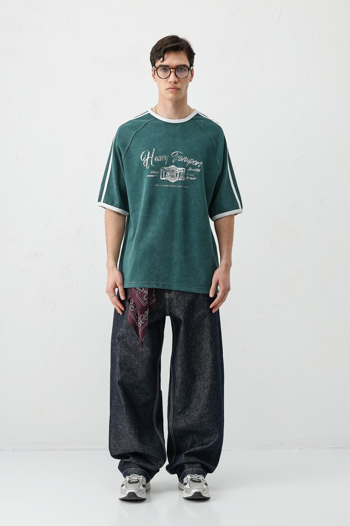 WASHED RAGLAN-SLEEVE T-SHIRT