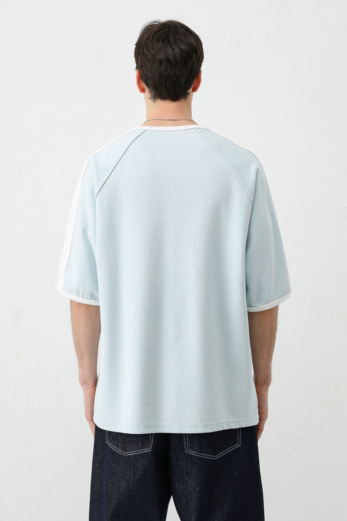 WASHED RAGLAN-SLEEVE T-SHIRT
