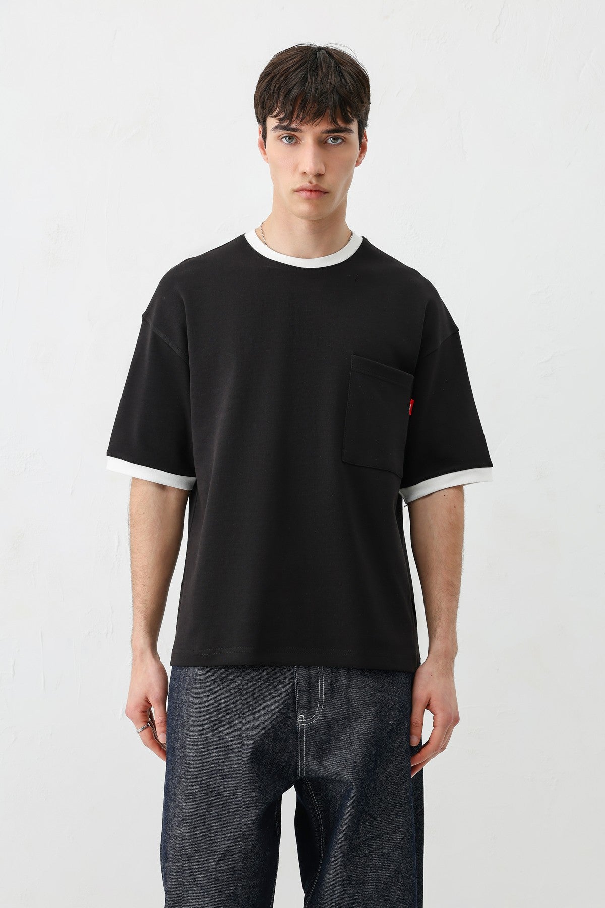 Short-Sleeved Oversized T-Shirt with Pockets