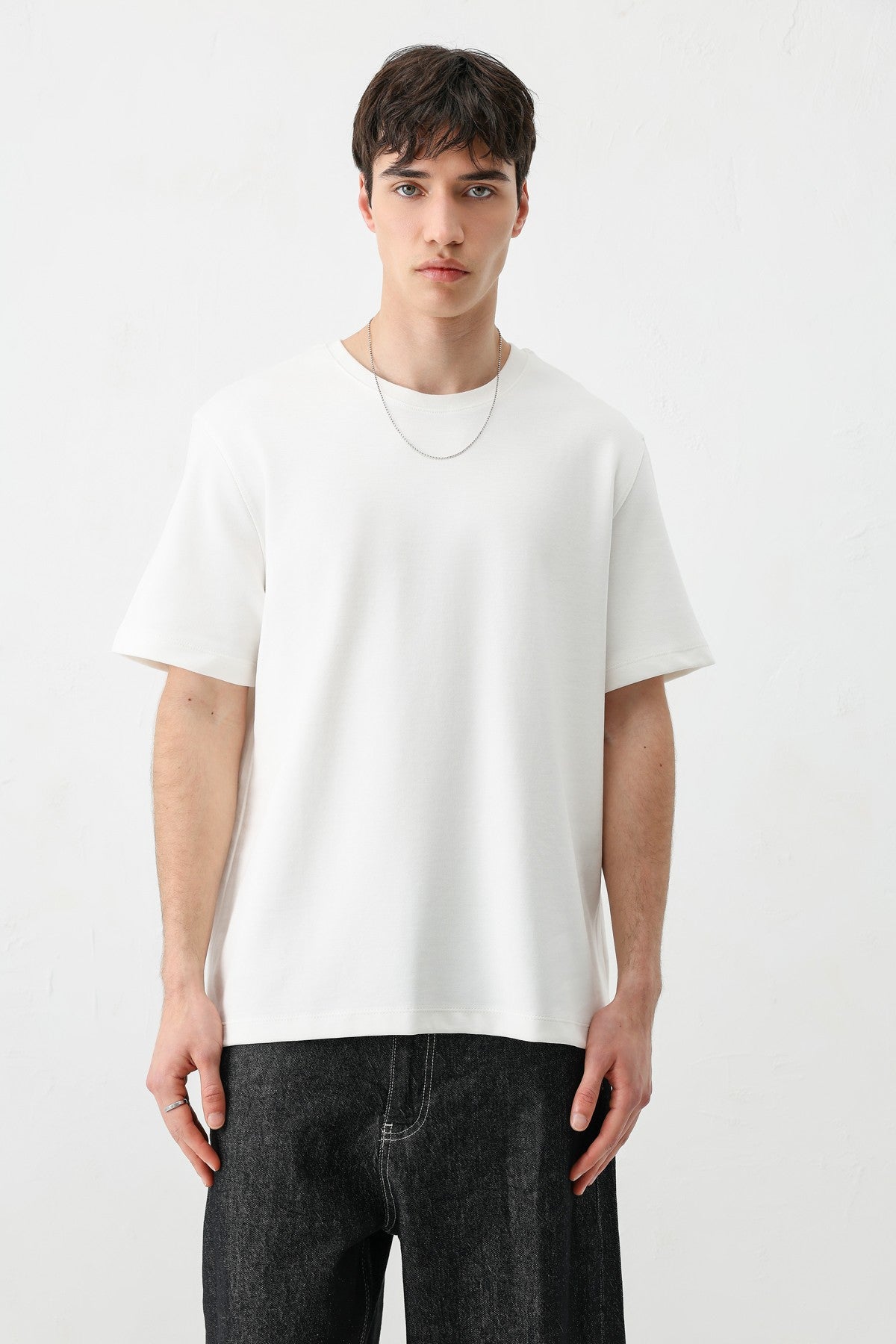 Short-Sleeved Boxy-Fit T-Shirt