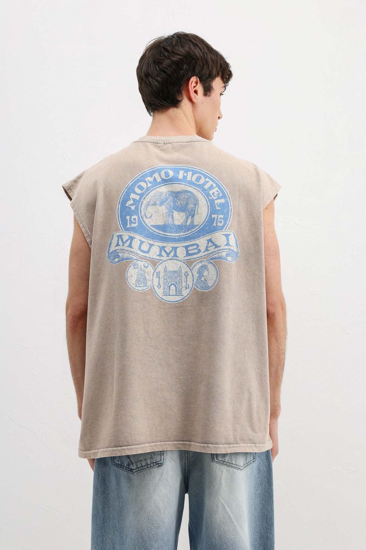 Printed Sleeveless Oversized T-Shirt