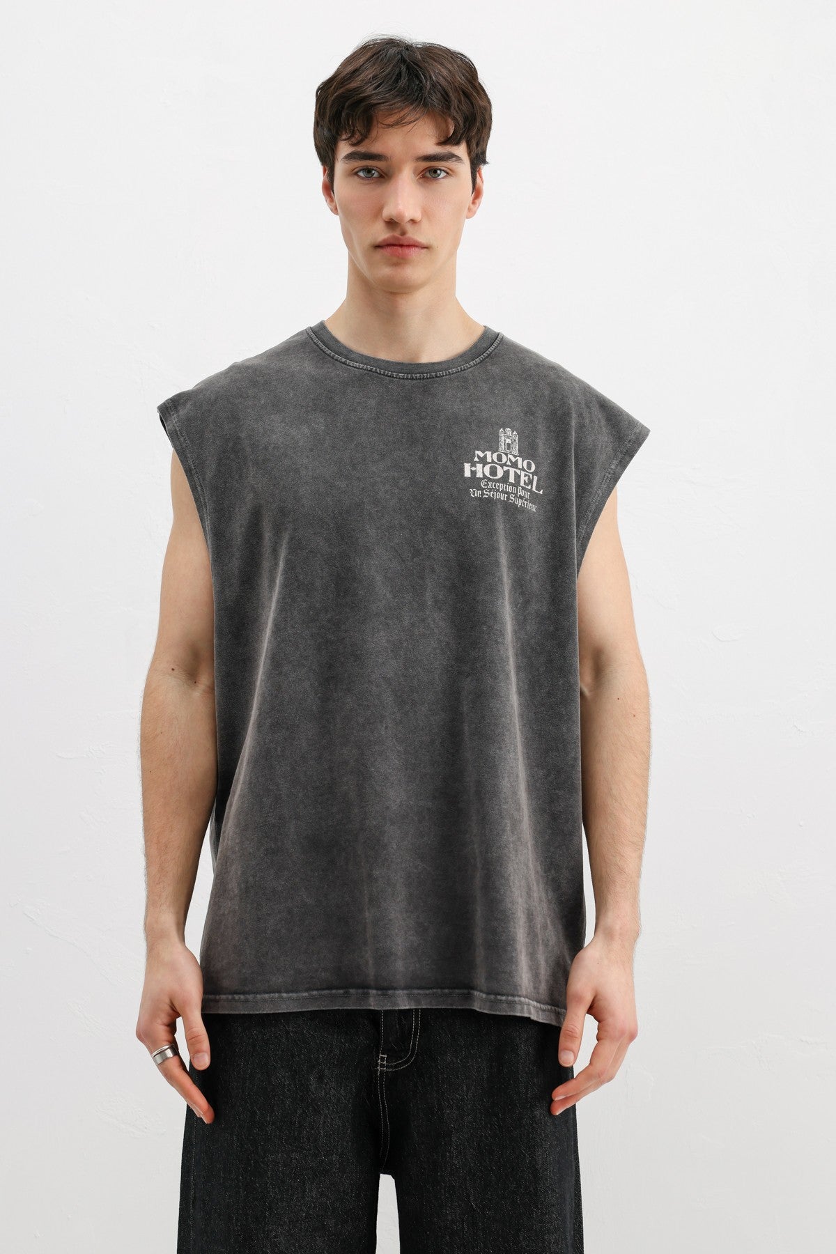Printed Sleeveless Oversized T-Shirt