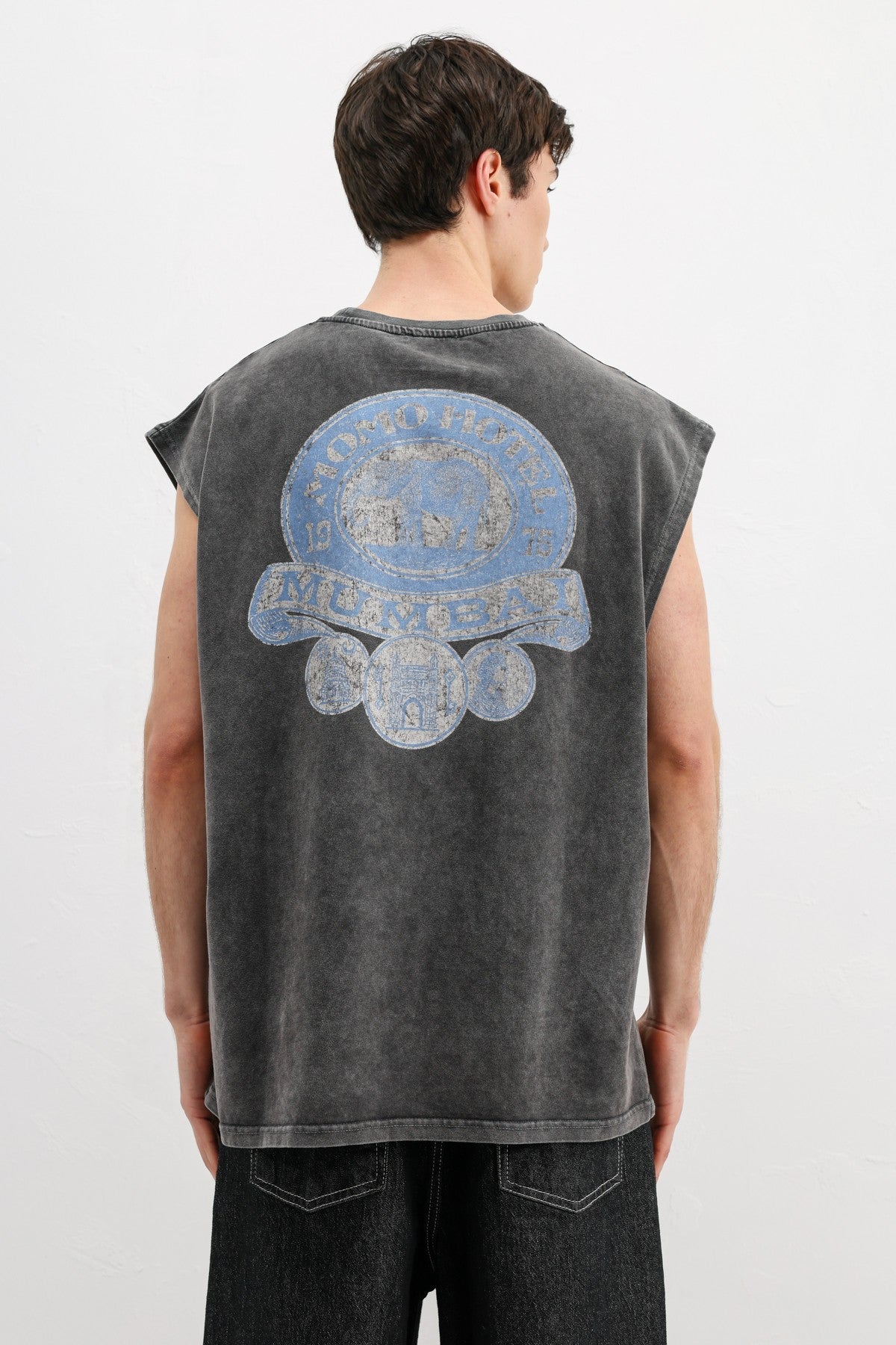 Printed Sleeveless Oversized T-Shirt