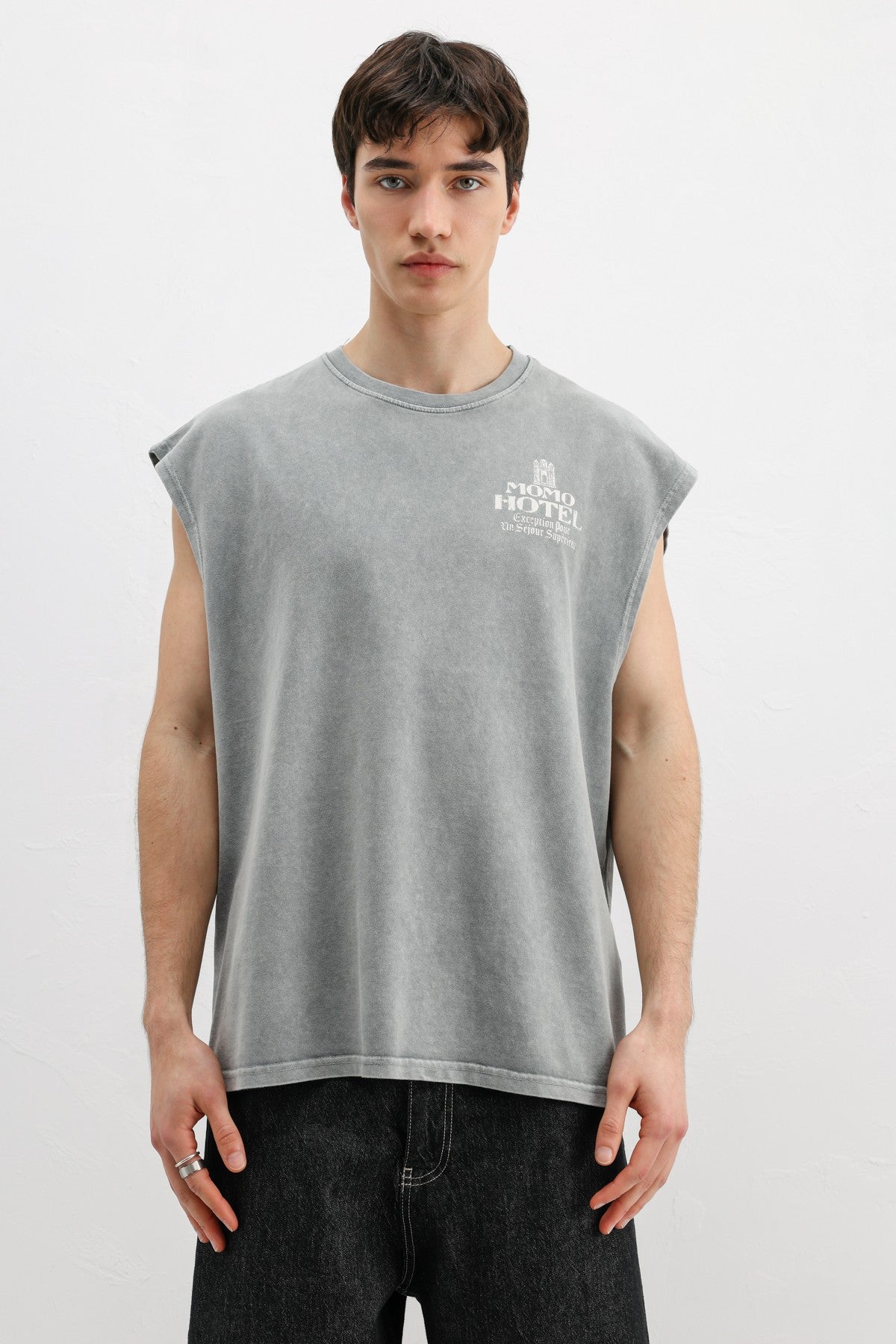 Printed Sleeveless Oversized T-Shirt