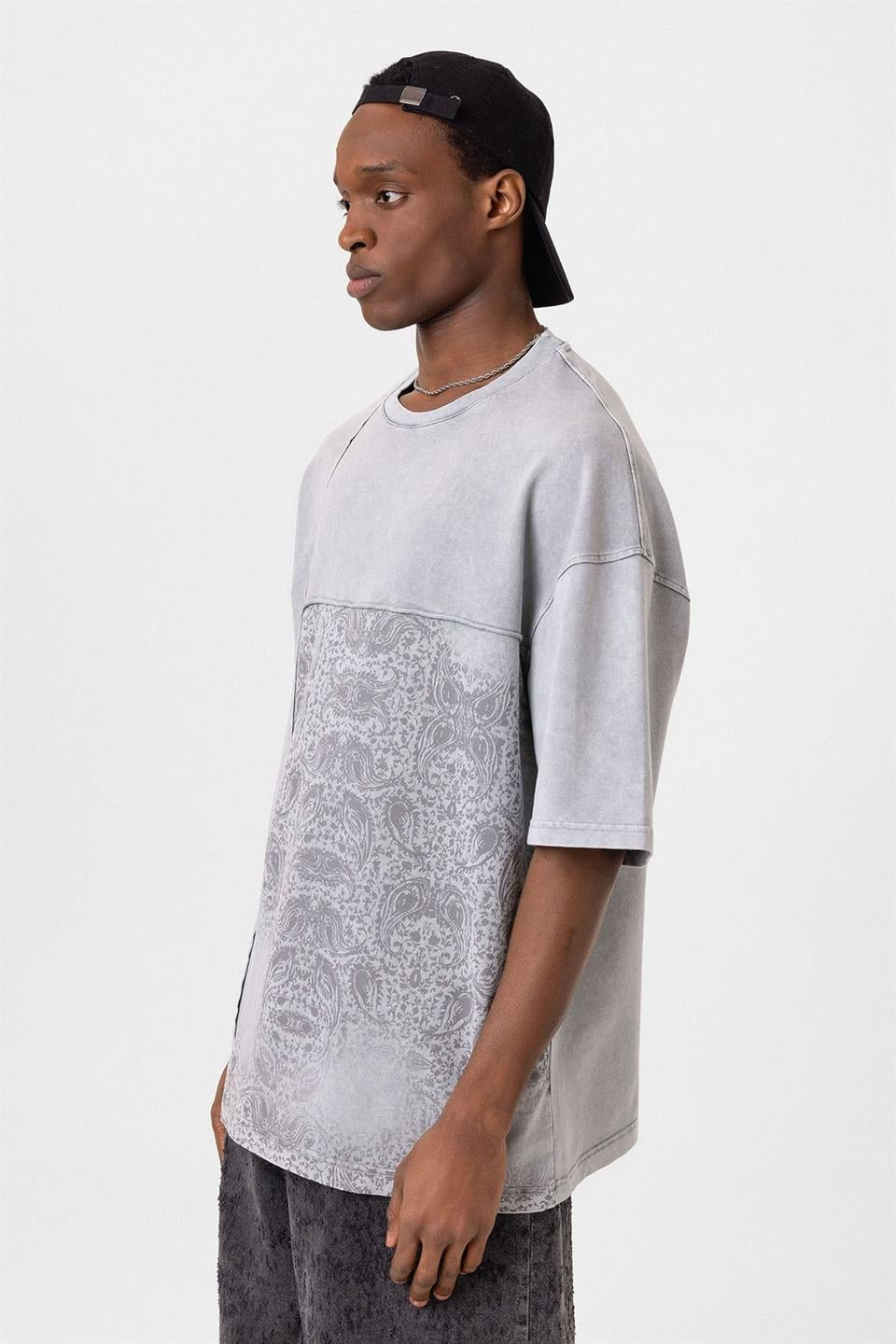 Oversized T-Shirt with Bike Neckline and Washable Collar