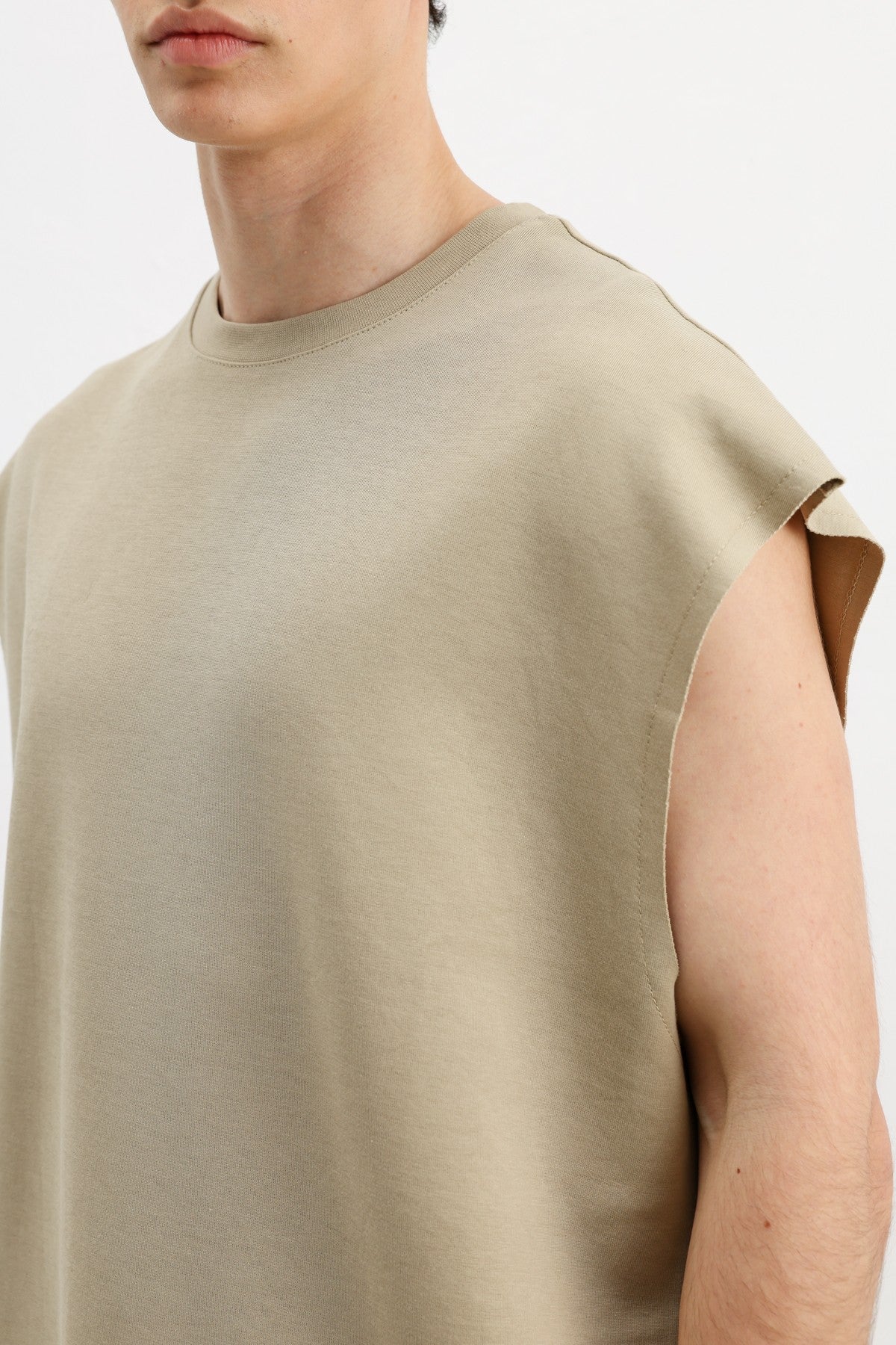 Oversized Sleeveless Basic T-Shirt