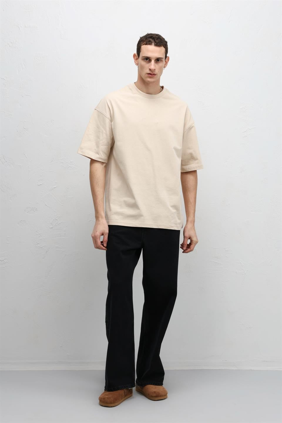Basic Oversized Crew-Neck T-Shirt