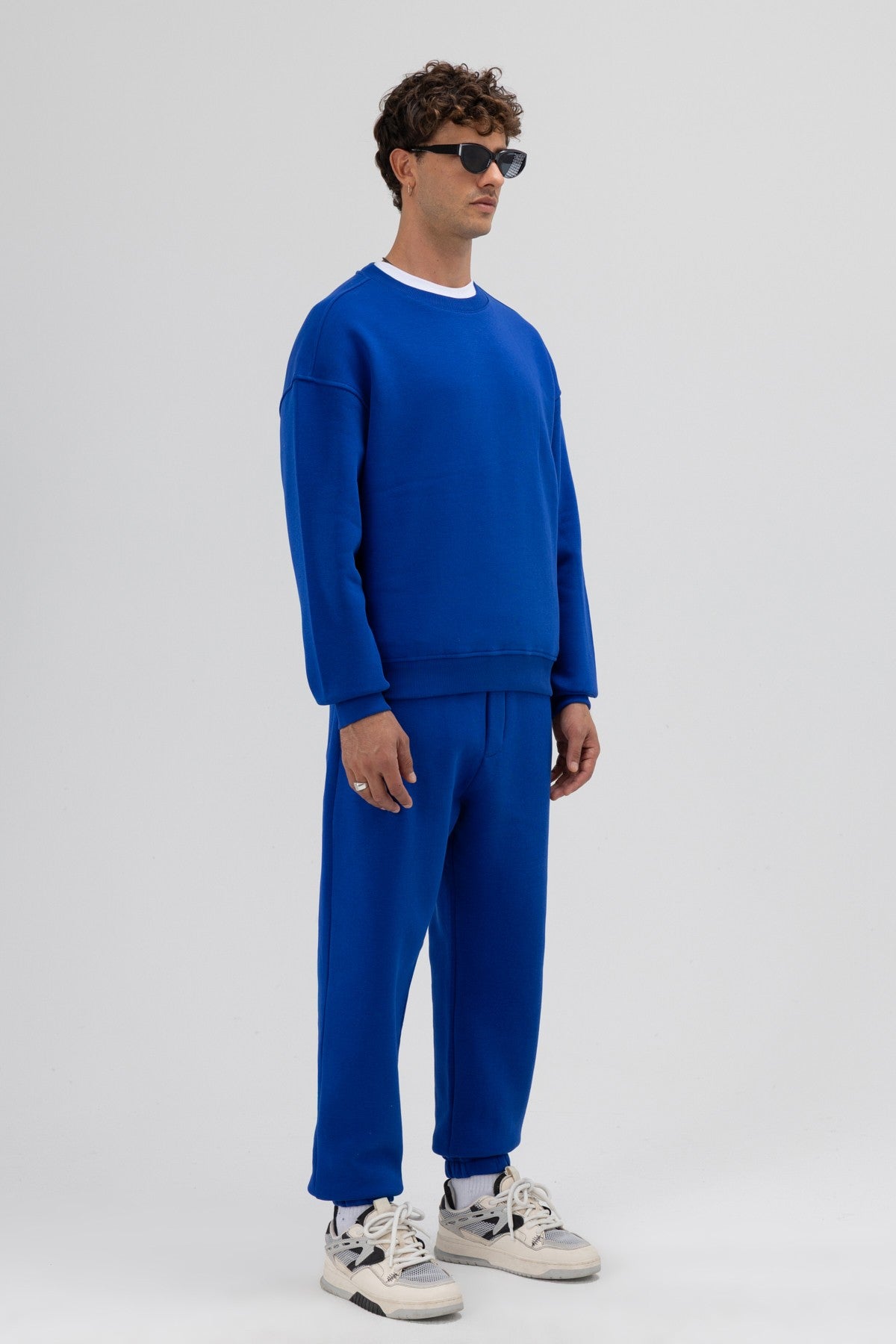 Basic Crew Neck Oversized Sweatshirt
