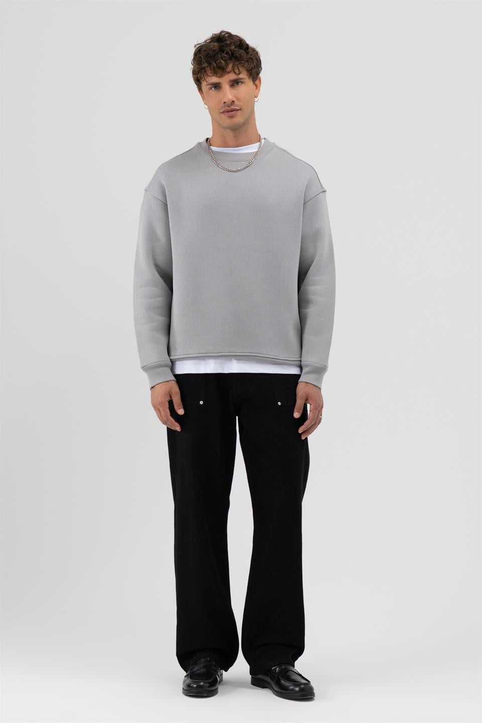 Basic Crew Neck Oversized Sweatshirt