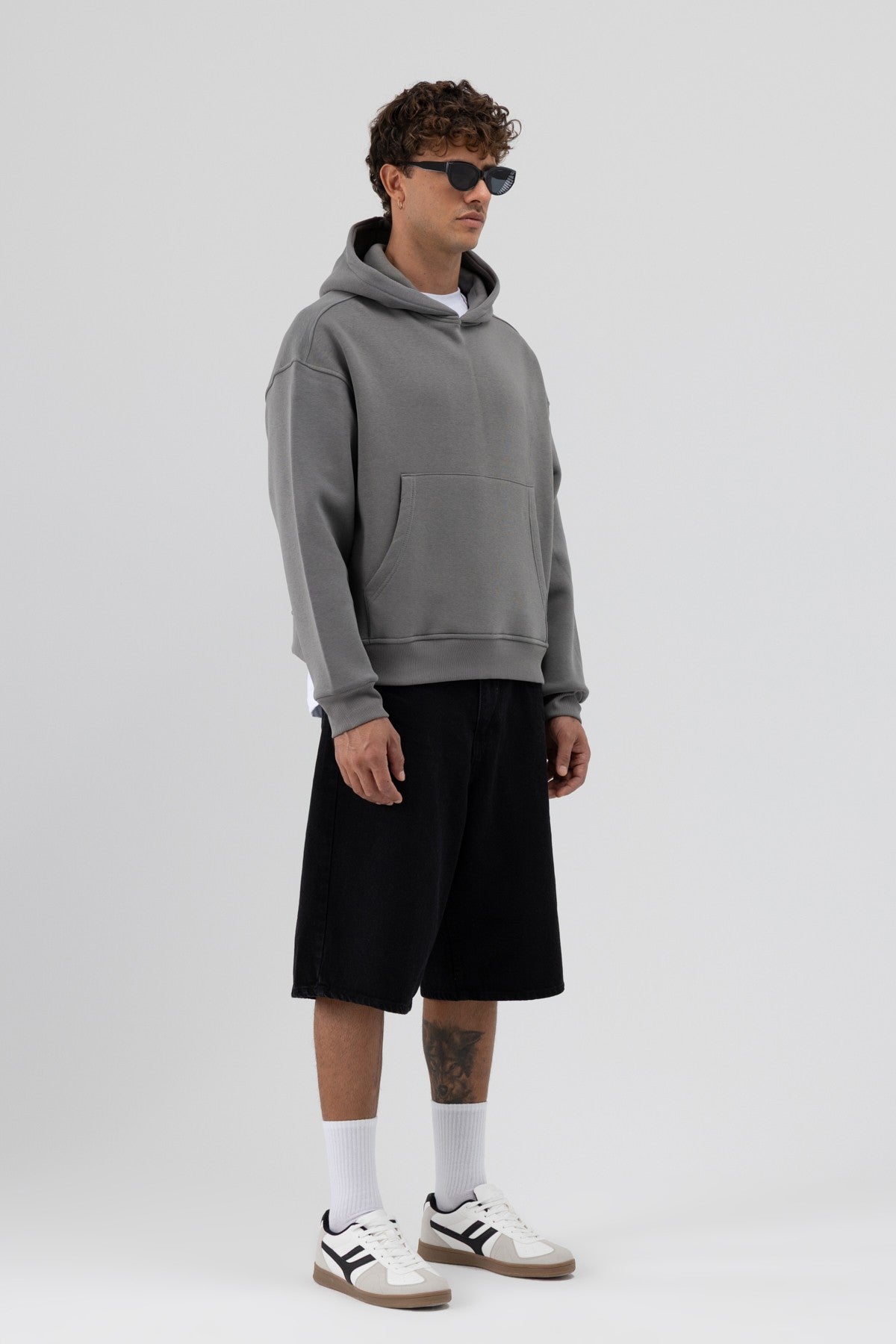 Basic Hooded Boxy-Fit Sweatshirt