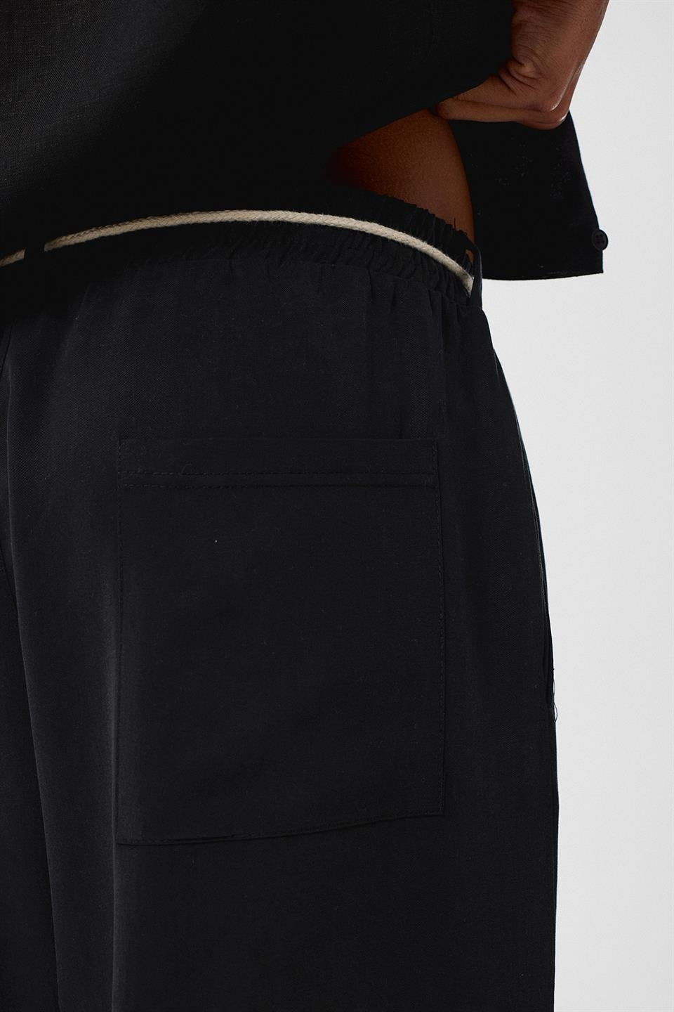Baggy Lyocell Pants with Detailed Waistband
