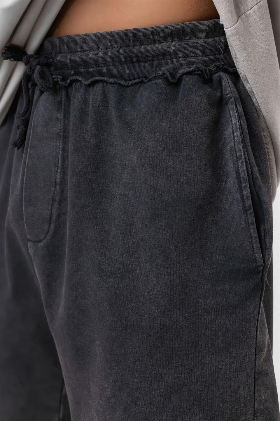 Oversized Shorts (Machine Washable)