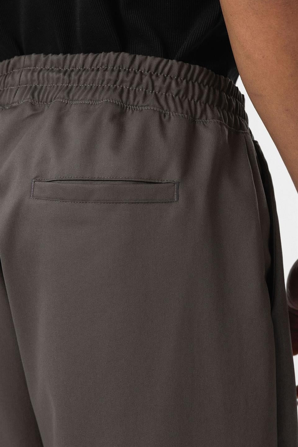 Baggy Pants with an Elastic Waistband