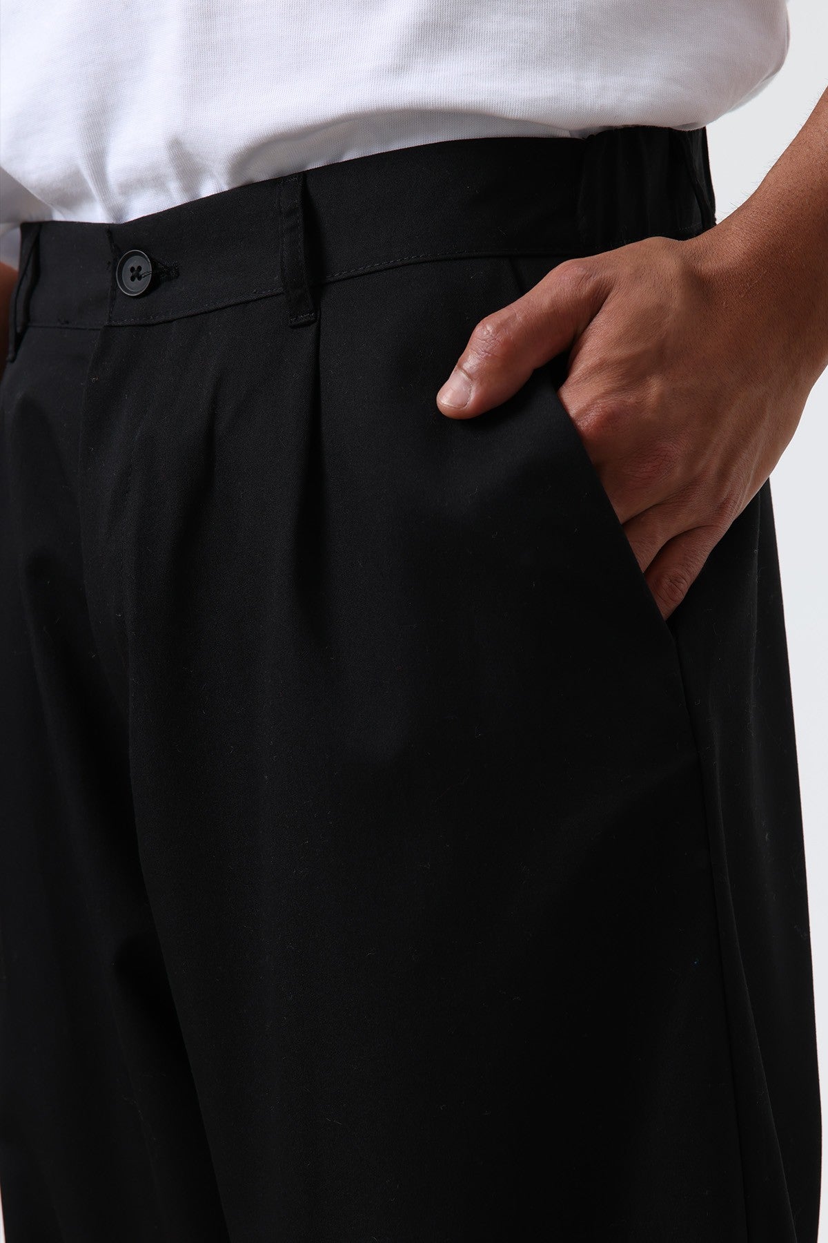 Baggy-Fit Fabric Pants