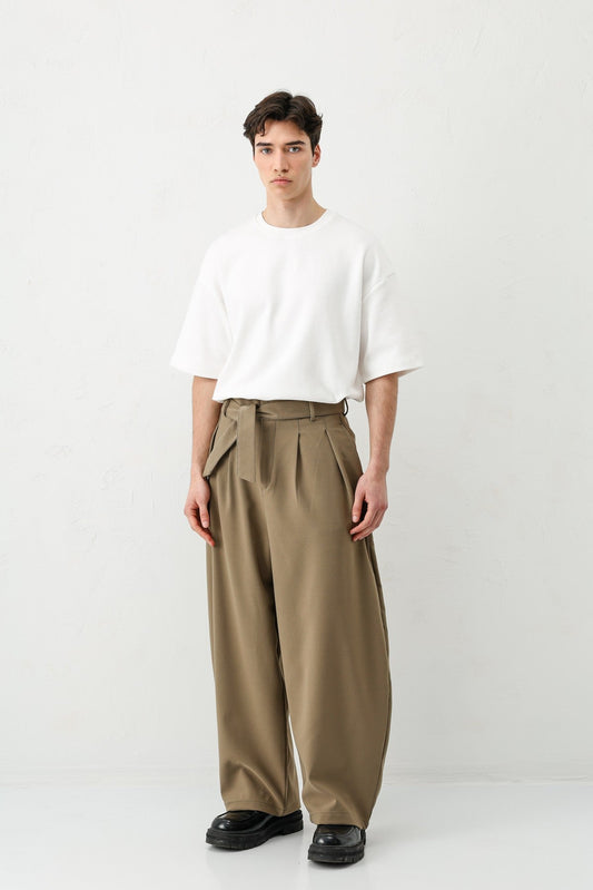 Barrel Fit, Tailored Fit, Belted Pants