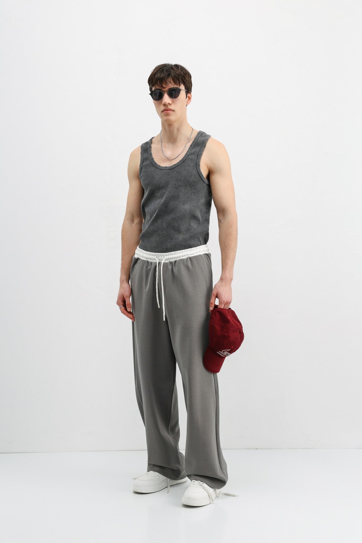Baggy-Fit Sweatpants V80-41