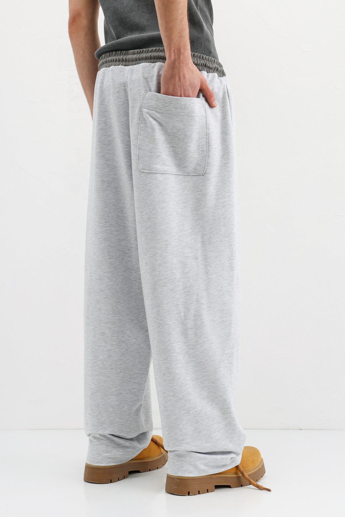 Baggy-Fit Sweatpants