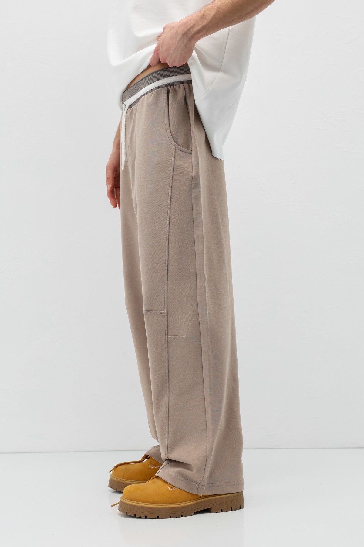 Drawstring Baggy-Fit Sweatpants