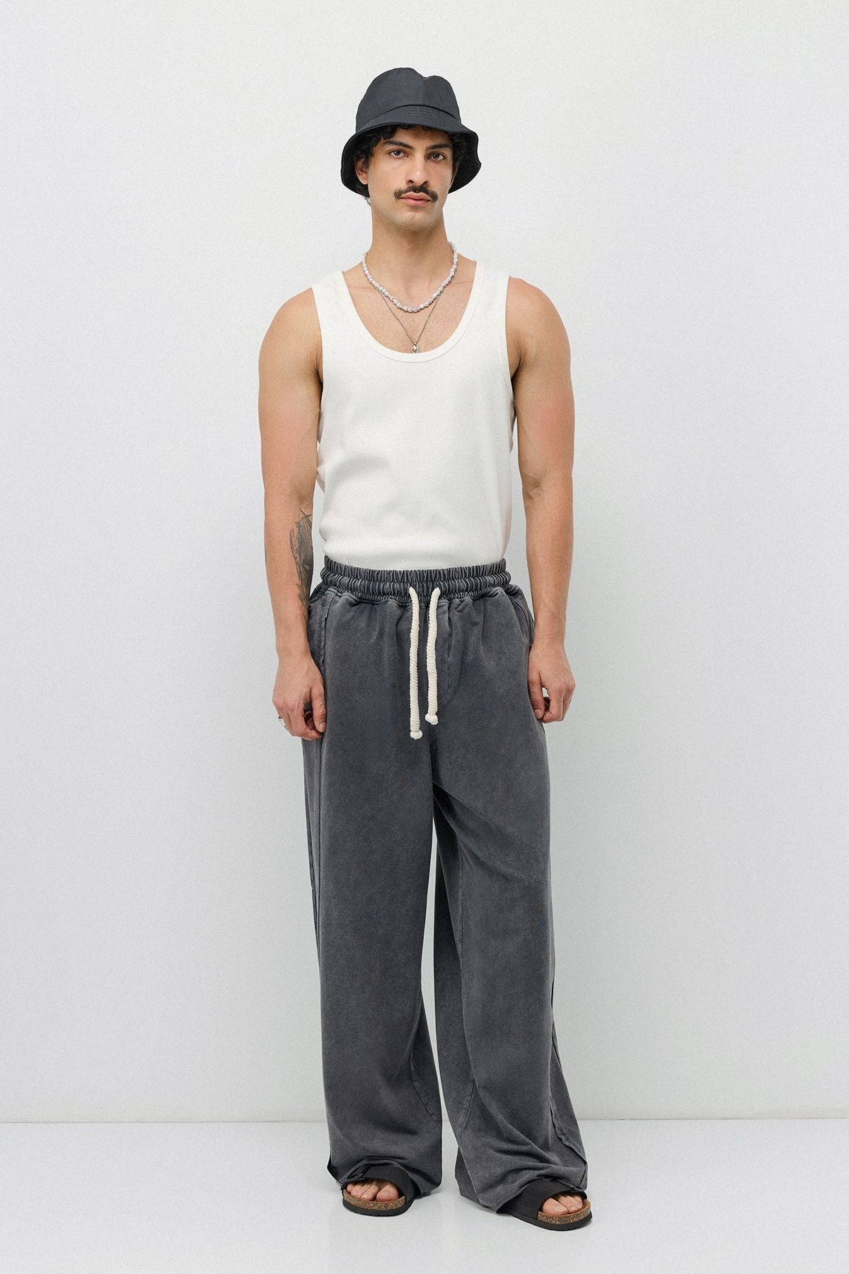 Pre-Washed Baggy Sweatpants