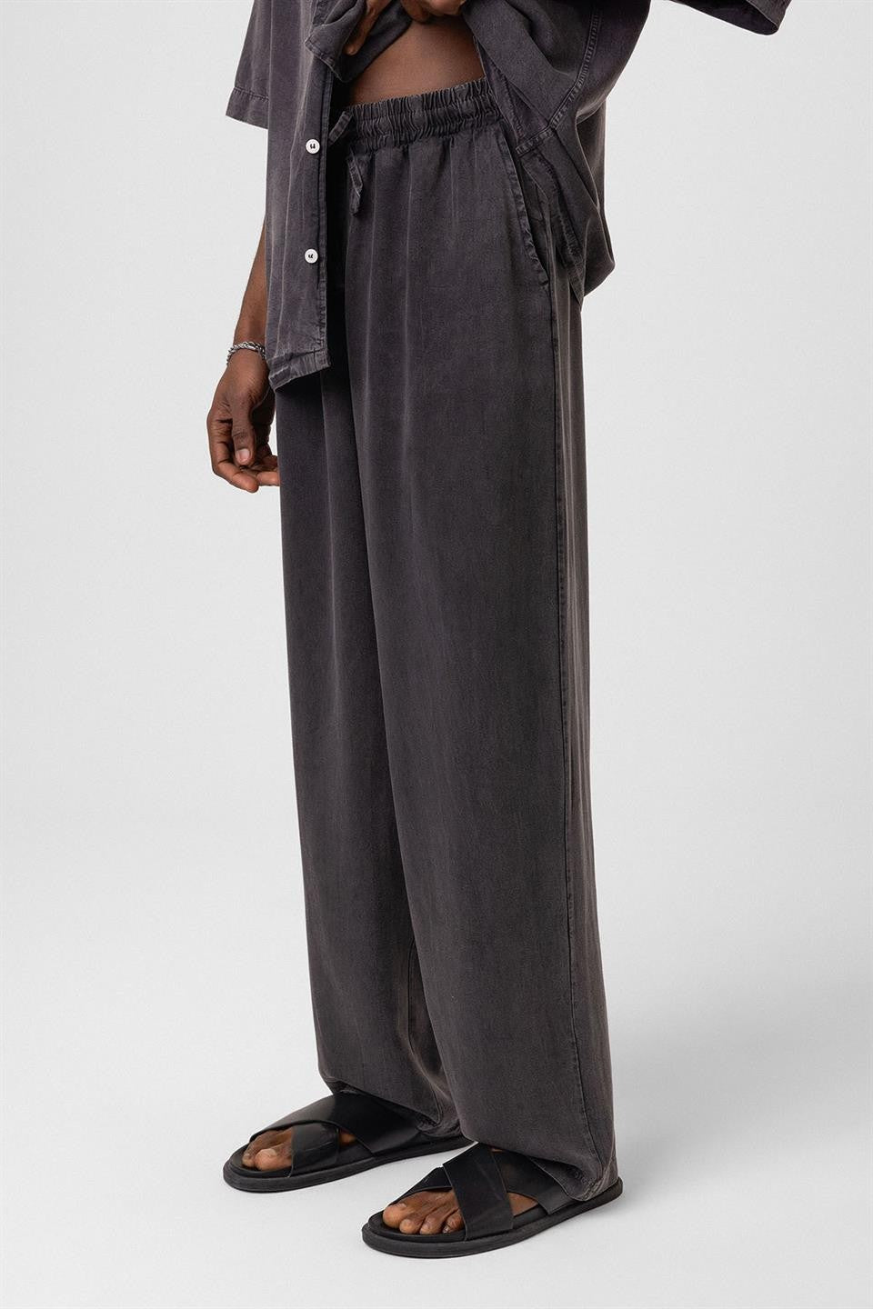 Machine-Washable Lyocell Fabric Top and Bottom Set