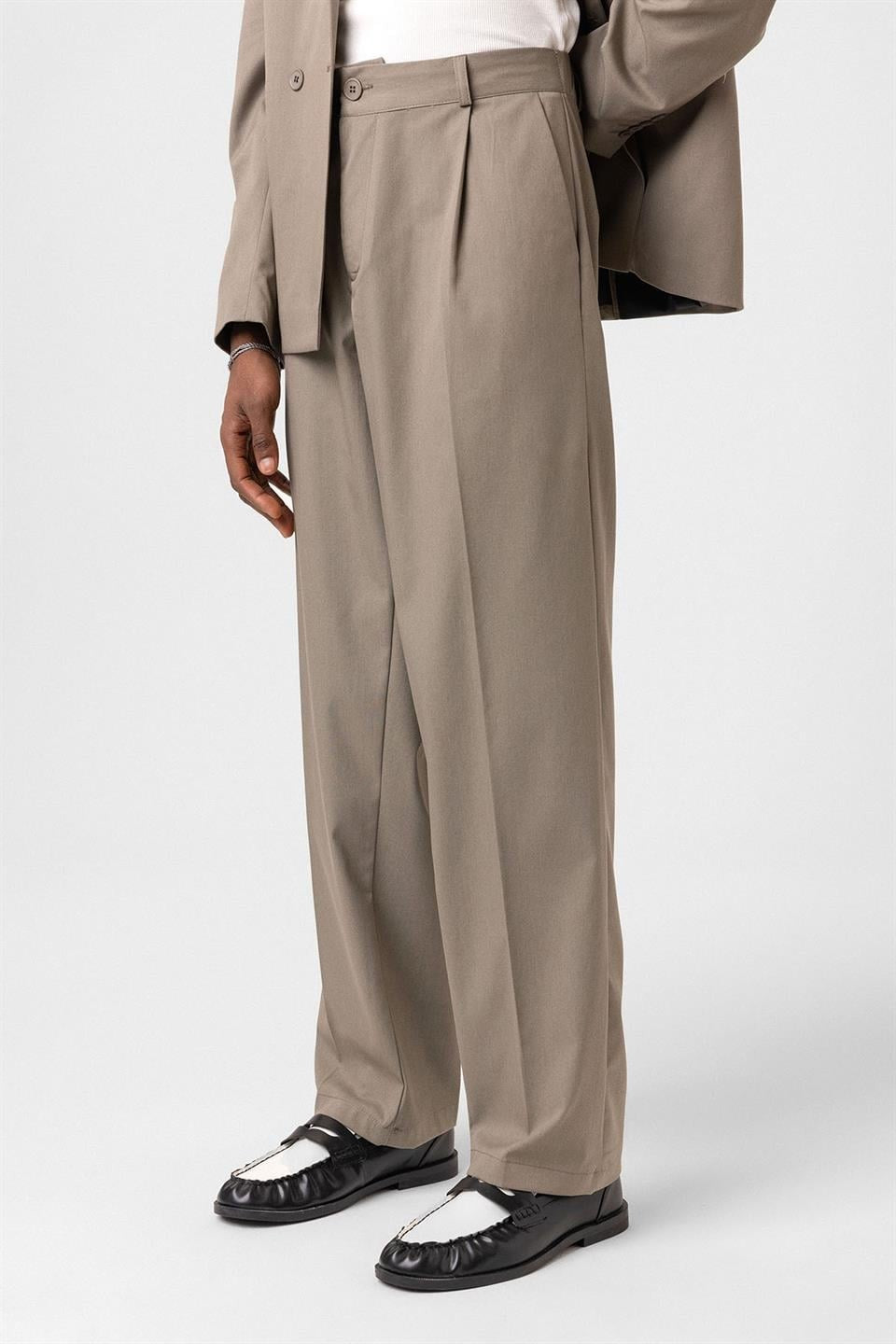 Single-Button Oversized Suit