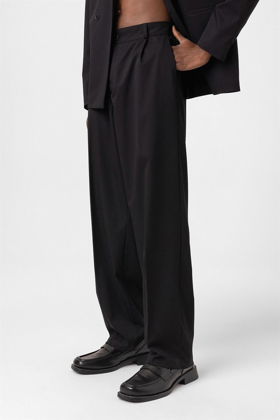 Single-Button Oversized Suit