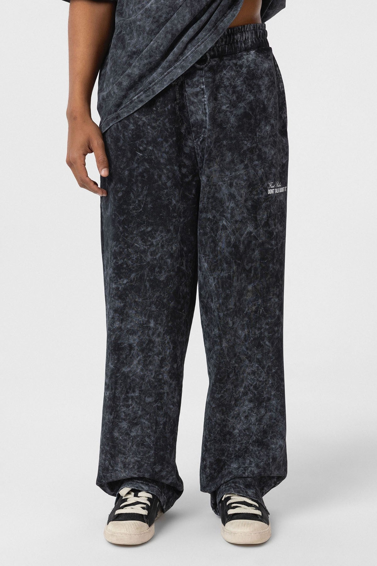 Oversized Sweatsuit Set with Back Print (Washed Look)