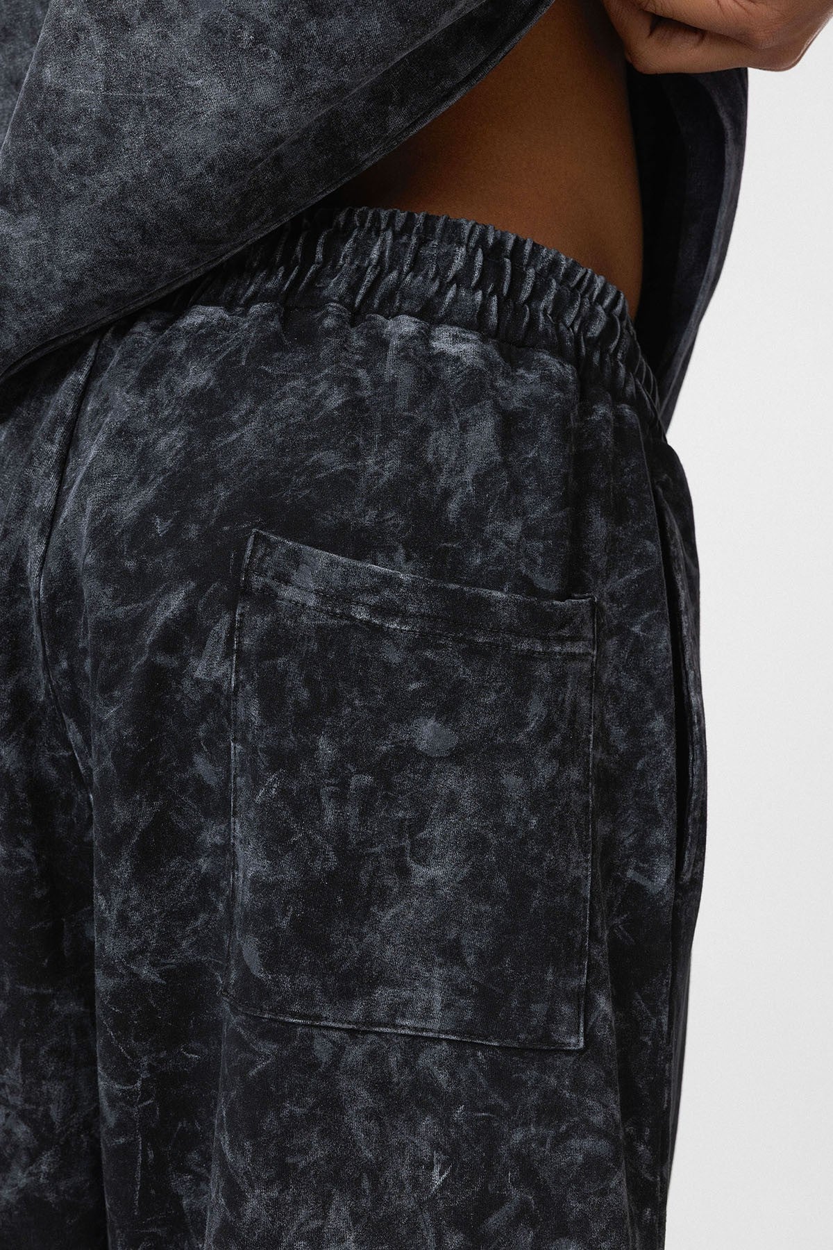 Oversized Sweatsuit Set with Back Print (Washed Look)