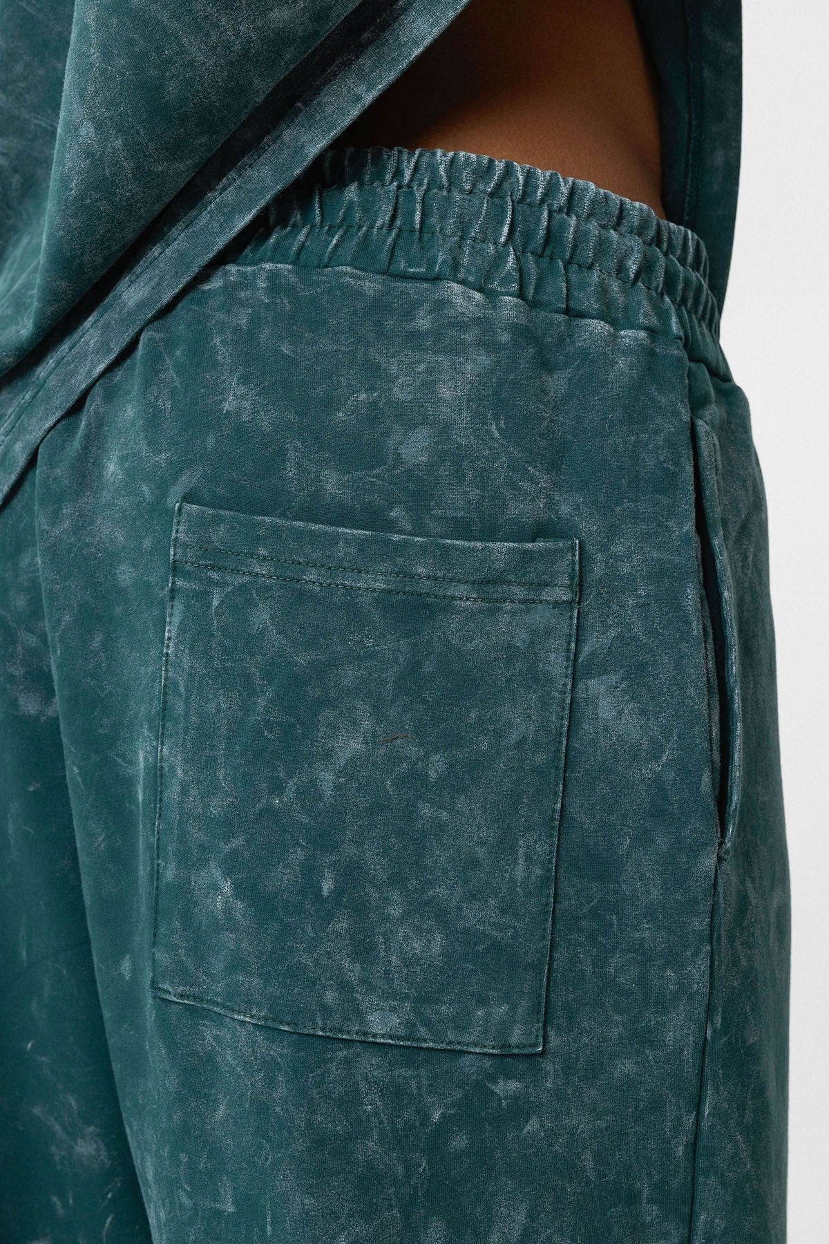 Oversized Sweatsuit Set with Back Print (Washed Look)
