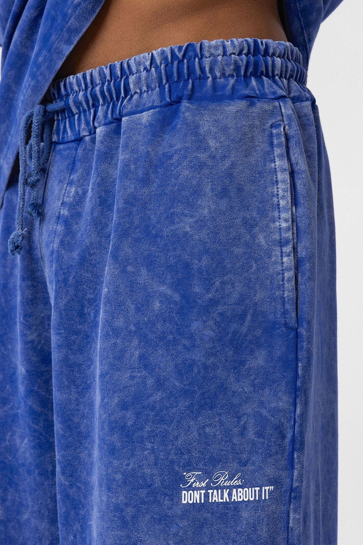 Oversized Sweatsuit Set with Back Print (Washed Look)