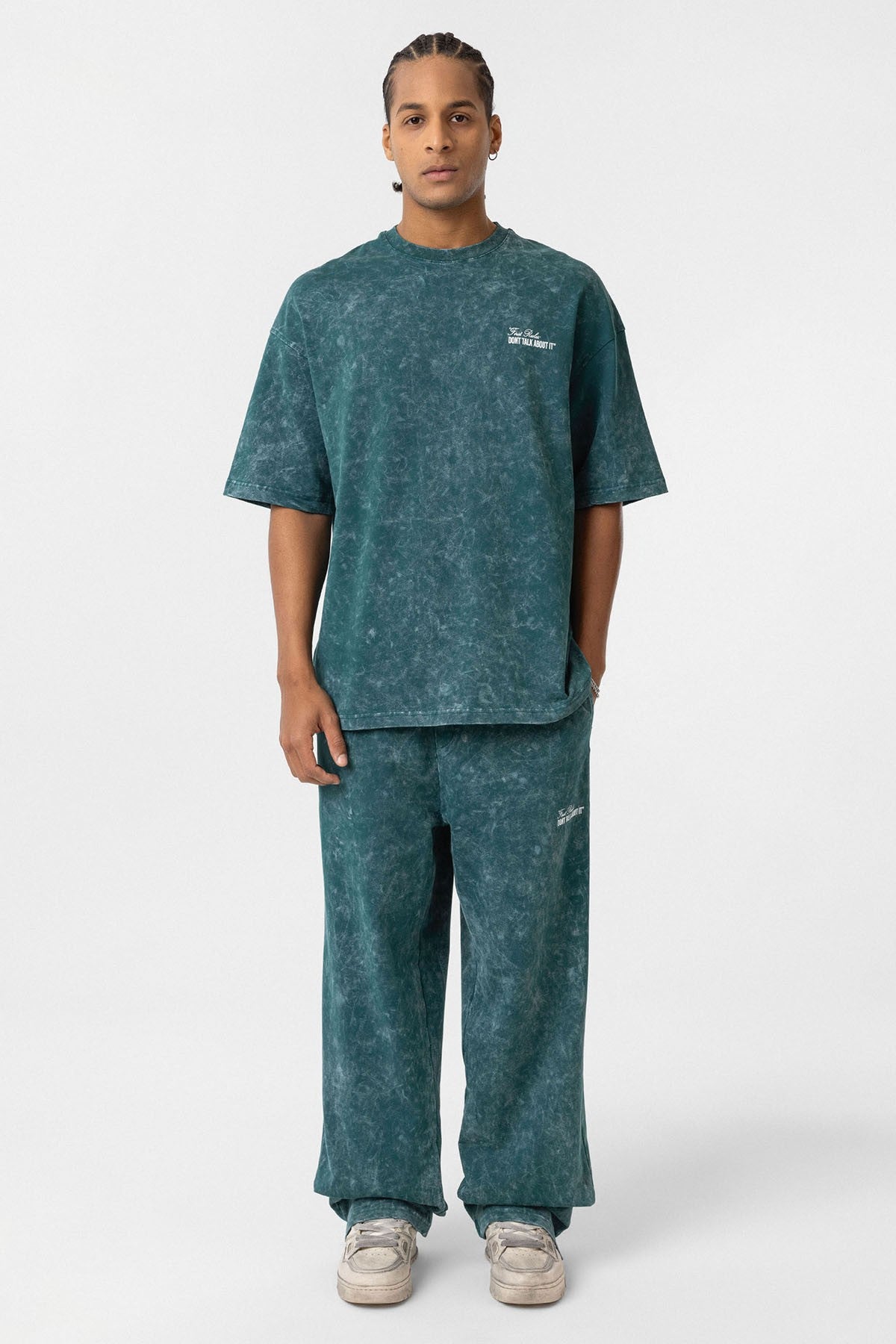Oversized Sweatsuit Set with Back Print (Washed Look)