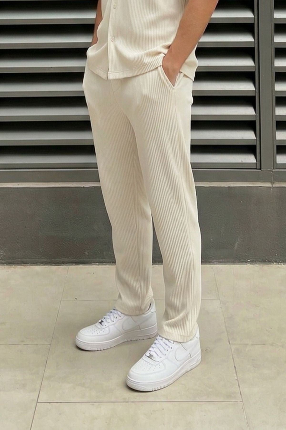 Drawstring Baggy-Fit Pants